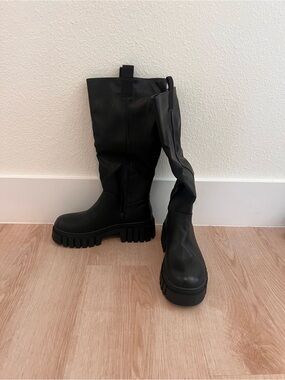 Black platform Chunky Knee-High Boots